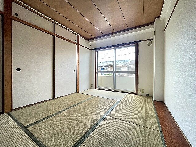 寝室