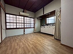 居間