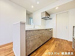 岐阜市祈年町:キッチン