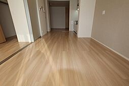 メゾン・ド・キャトルV 2階2LDKのリビング/ダイニング