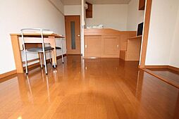 レオパレスアベニュー新涯 1階1Kのリビング/ダイニング