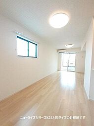 カーサ・ラッフィナートII　B 2階1LDKのリビング/ダイニング