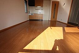 グリーン・ビュー幸 2階2LDKのリビング/ダイニング