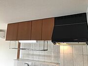 キッチン吊り戸棚