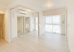 東京メトロ銀座線 神田駅 徒歩3分の賃貸マンション 11階2LDKのリビング/ダイニング