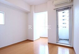 都営大江戸線 牛込柳町駅 徒歩5分の賃貸マンション 4階ワンルームのリビング/ダイニング