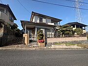 【外観】※リフォーム前の写真です。（2026年3月撮影）重厚感のある外観デザイン♪