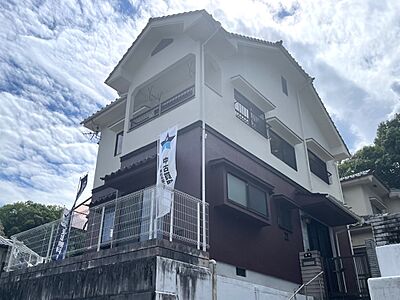 外観:【外観】小学校まで徒歩5分圏内で安心の立地※リフォーム後写真(2026年6月撮影) 外観:【外観】小学校まで徒歩5分圏内で安心の立地※リフォーム後写真(2026年6月撮影)