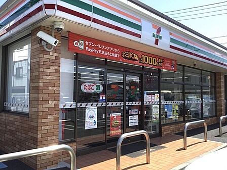 セブンイレブン沼津吉田店 740m
