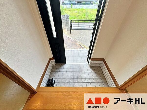 玄関を拡大表示