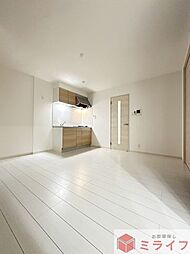 AND TERRACE TOMOI 1階1LDKのリビング/ダイニング