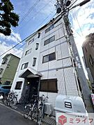 周辺の街並みに調和し、住まいとしての安心感