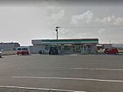 ファミリーマート 中間垣生店（875m）