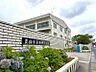 周辺：本郷中学校まで　2047m　徒歩約26分●教育目標「心豊かな思いやりのある生徒　よく考え自ら学ぶ生徒　健康でたくましい生徒【令和6年度】　全体生徒：572人