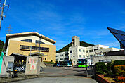 大白書中学校