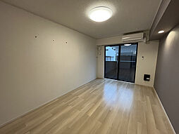 アリュール 3階1Kのリビング/ダイニング