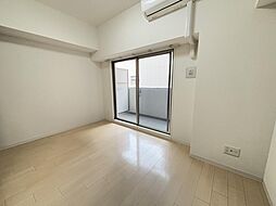 ラシュレエグゼ本町 405 4階1Kのリビング/ダイニング