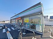 ファミリーマート 橿原曲川町店まで500メートル