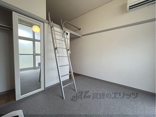 寝室