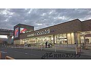 万代　坊城店まで2000メートル
