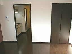 Field Village Sasashima 102 1階1Kのリビング/ダイニング