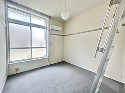 メゾンロイズ日乃出 1階ワンルームのリビング/ダイニング