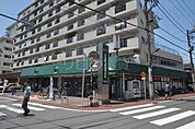 セブンイレブン大田区西蒲田4丁目店 2216m