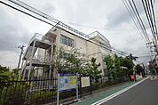 伊藤小学校 585m