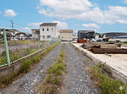 幅員約2.6ですが奥の敷地が広いのでお子様も安心でのびのび暮らせます。