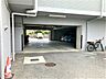 駐車場：屋内駐車場なので雨の日でも濡れる心配なく車の乗り降りができます♪