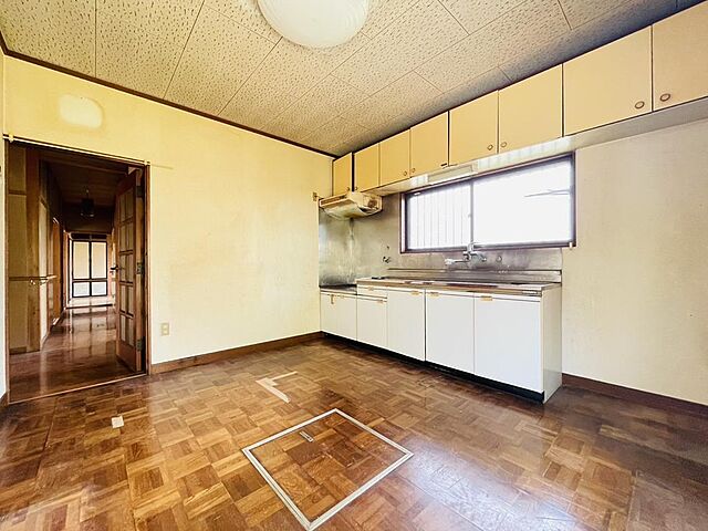 キッチン 伊勢崎市境美原6-11