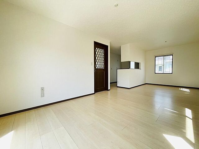 リビング/ダイニング 伊勢崎市韮塚町419-8