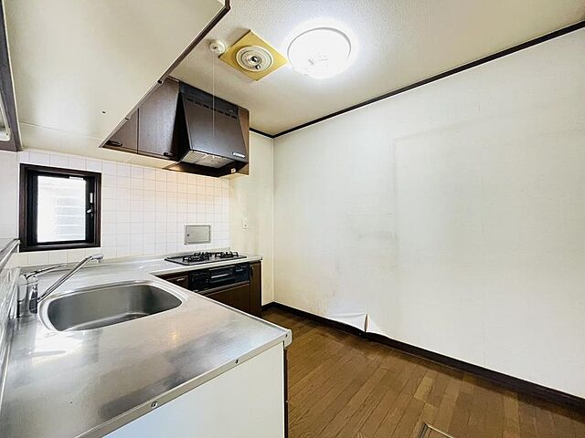 室内 太田市台之郷町1631-5