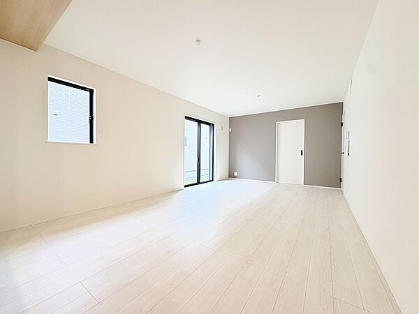 リビング/ダイニングを拡大表示