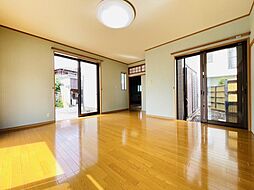 居間