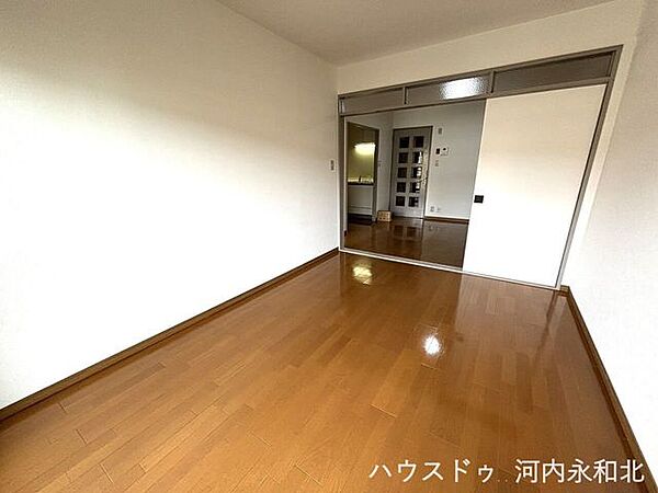 洋室を拡大表示