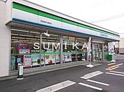 ファミリーマート花尻あかね町店 746m
