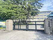 加古川市立浜の宮小学校 570m