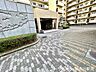 外観：前面道路含む現地写真