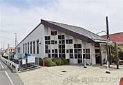 茨木鮎川郵便局 徒歩11分。 830m