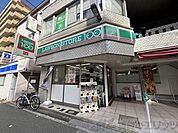 ローソンストア100東淀川駅前店 徒歩6分。 420m