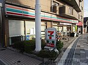 セブンイレブン高槻富田5丁目店 徒歩4分。 260m