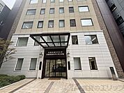 私立滋慶医療科学大学 徒歩11分。 870m