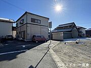 北側幅員約3.2mの前面道路です。セットバックが必要となりますが、道路幅が広がるので車の出し入れもしやすくなりますね。