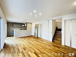 一宮市木曽川町黒田字北宿：リビング