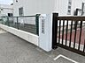 周辺：小信保育園【保育園の特色】園庭にあるこぶし木の下で、四季折々の自然に触れながら、いろいろな遊びを楽しんでいます。異年齢の友だちとのかかわりの中で、思いやりの気持ちを育てています。 670m