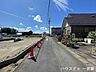 外観：≪西側南向き　幅約3.3ｍ≫セットバックが必要となりますが、緊急車両なども入ってこれるようになるので災害時にも安心ですね。