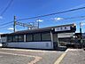 周辺：桜駅近畿日本鉄道（近鉄）湯の山線の駅。改札・コンコース駅舎は地下に、ホームは地上にある。 460m
