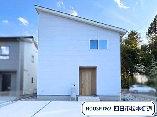 外観 グローバルガーデン菰野町竹成　全3棟　10号棟　新築一戸建て