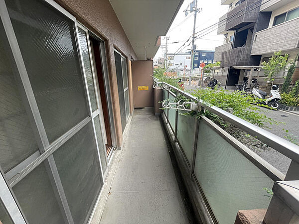 バルコニー